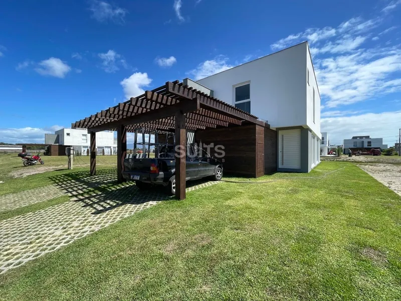 Excelente unidade à venda no condomínio One Atlântida: 1ª foto da galeria de imagens do imóvel