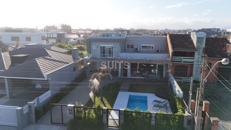 Incrível sobrado a 01 quadra do mar na praia do Remanso: 3ª foto da galeria de imagens do imóvel