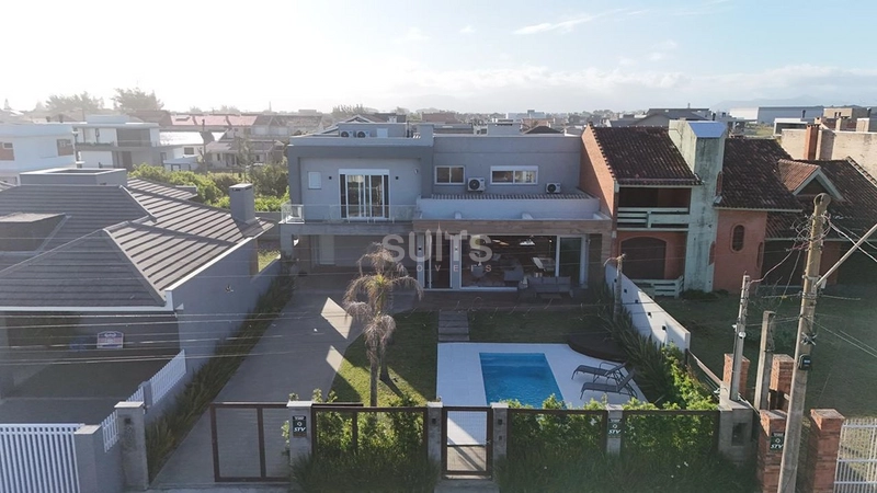 Incrível sobrado a 01 quadra do mar na praia do Remanso: 4ª foto da galeria de imagens do imóvel