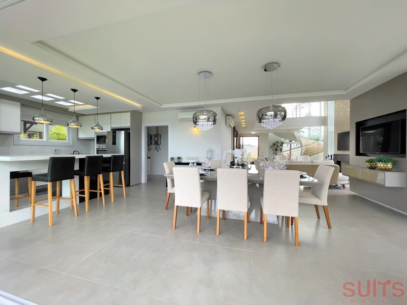 Lindo sobrado beira-lago no Condomínio Enseada: 13ª foto da galeria de imagens do imóvel