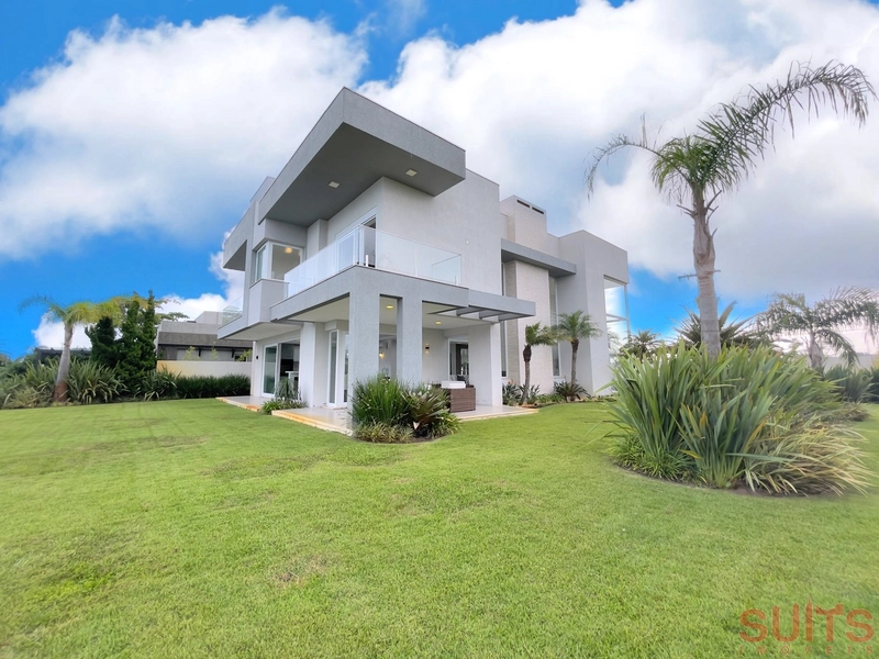 Lindo sobrado beira-lago no Condomínio Enseada: 28ª foto da galeria de imagens do imóvel