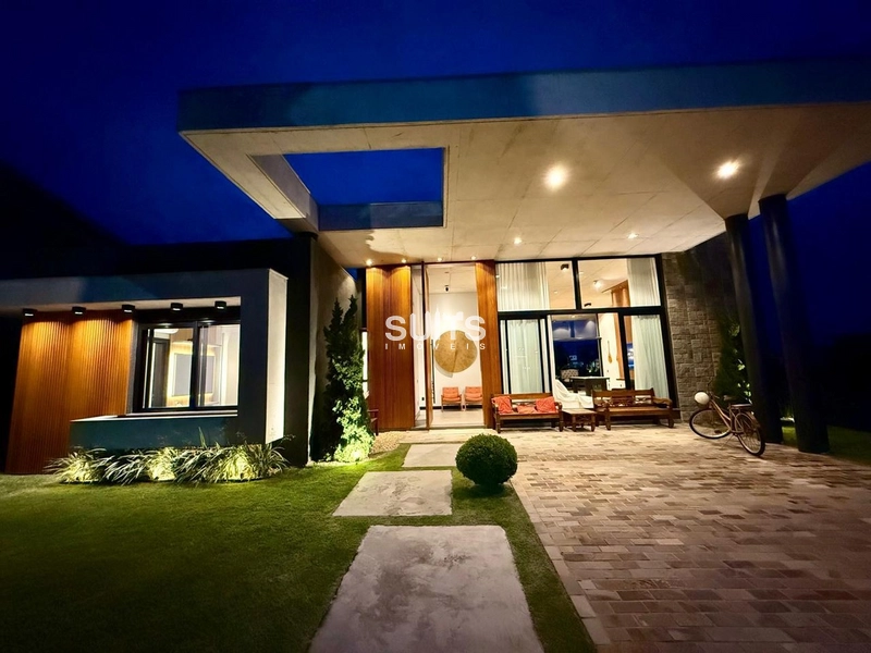 Excelente casa térrea à venda no condomínio Riviera: 1ª foto da galeria de imagens do imóvel