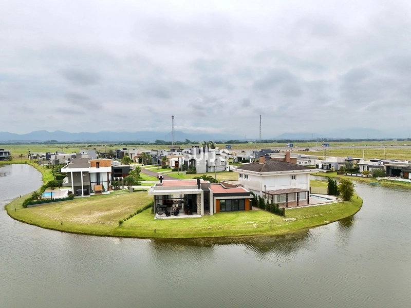 Excelente casa térrea à venda no condomínio Riviera: 39ª foto da galeria de imagens do imóvel