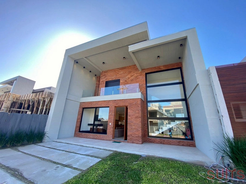 Excelente sobrado no condomínio Blue no centro de Xangri-Lá: 2ª foto da galeria de imagens do imóvel