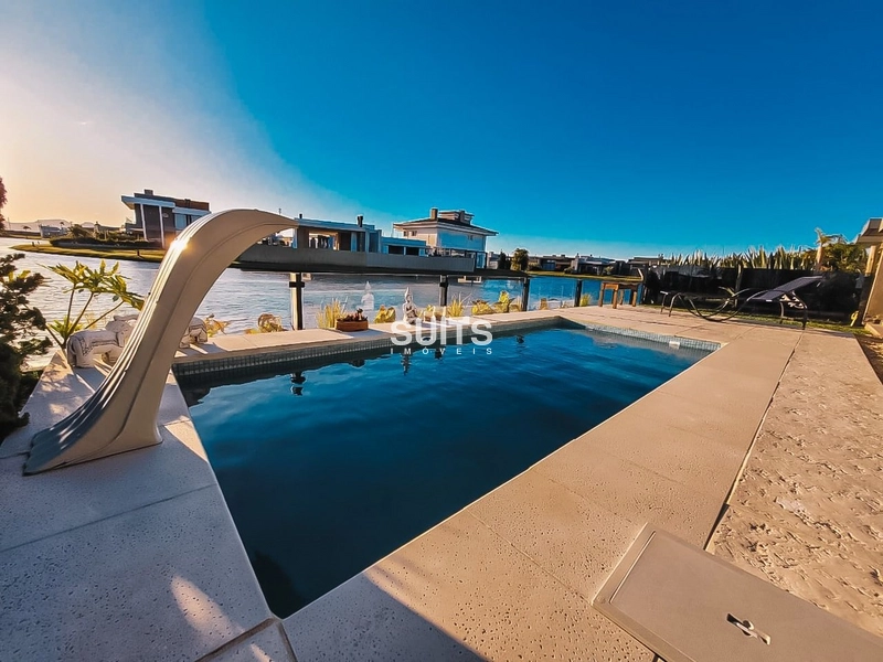 Casa mobiliada e decorada na beira do lago no condomínio Riviera: 6ª foto da galeria de imagens do imóvel