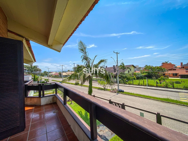 Excelente sobrado de esquina próximo ao mar no Centro de Xangri-Lá: 45ª foto da galeria de imagens do imóvel