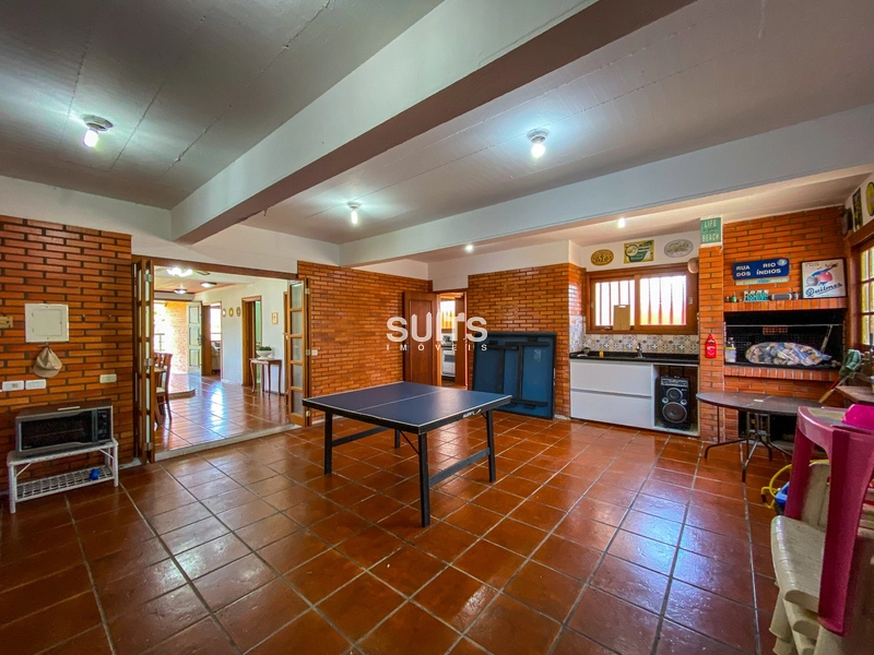 Excelente sobrado de esquina próximo ao mar no Centro de Xangri-Lá: 19ª foto da galeria de imagens do imóvel