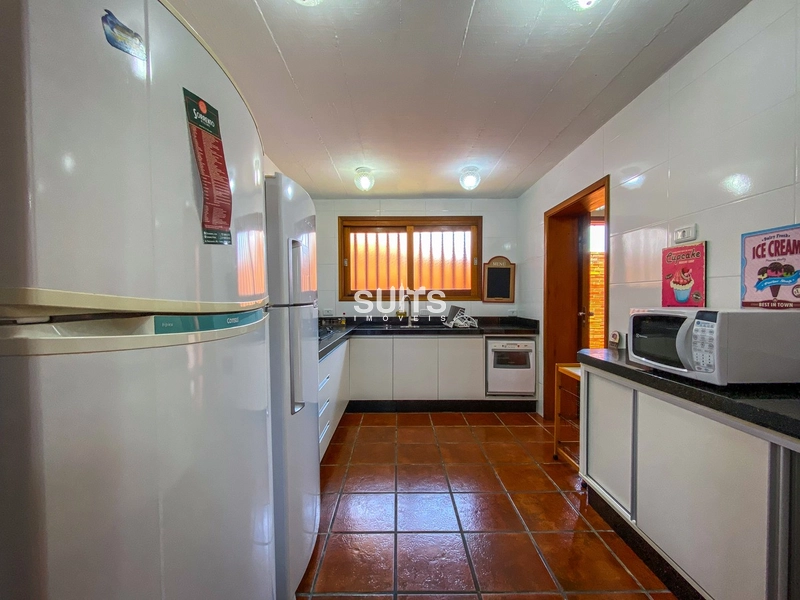 Excelente sobrado de esquina próximo ao mar no Centro de Xangri-Lá: 15ª foto da galeria de imagens do imóvel