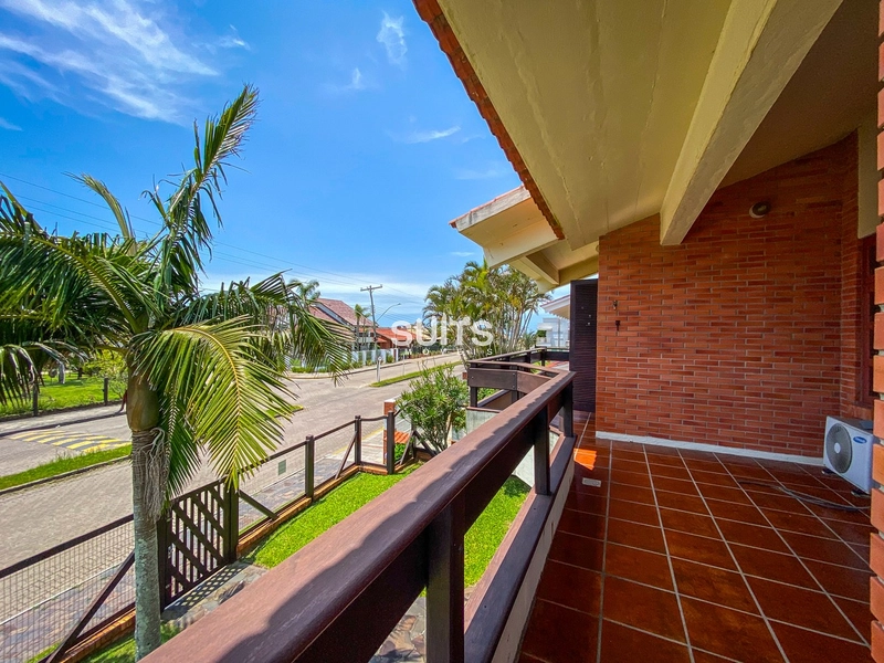 Excelente sobrado de esquina próximo ao mar no Centro de Xangri-Lá: 41ª foto da galeria de imagens do imóvel