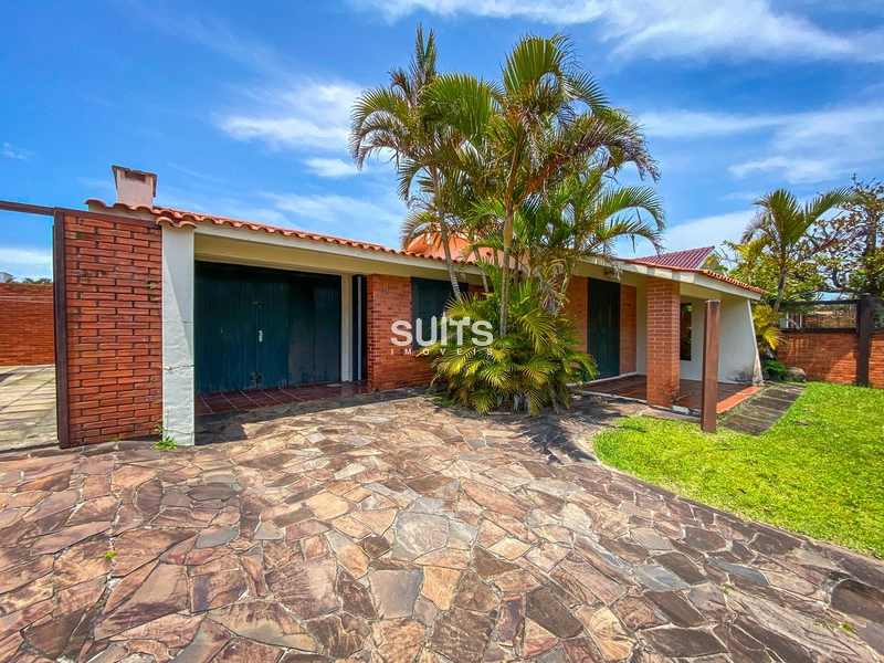 Excelente sobrado de esquina próximo ao mar no Centro de Xangri-Lá: 24ª foto da galeria de imagens do imóvel