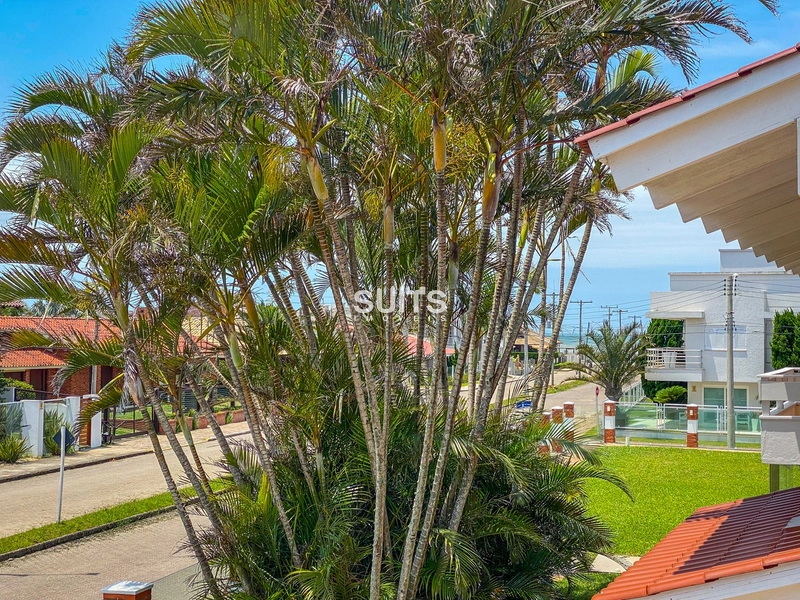 Excelente sobrado de esquina próximo ao mar no Centro de Xangri-Lá: 46ª foto da galeria de imagens do imóvel