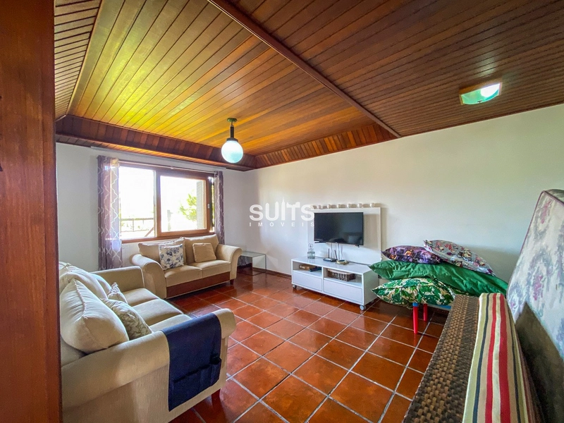 Excelente sobrado de esquina próximo ao mar no Centro de Xangri-Lá: 13ª foto da galeria de imagens do imóvel