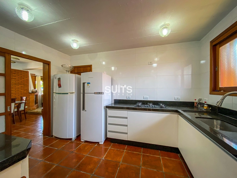 Excelente sobrado de esquina próximo ao mar no Centro de Xangri-Lá: 16ª foto da galeria de imagens do imóvel