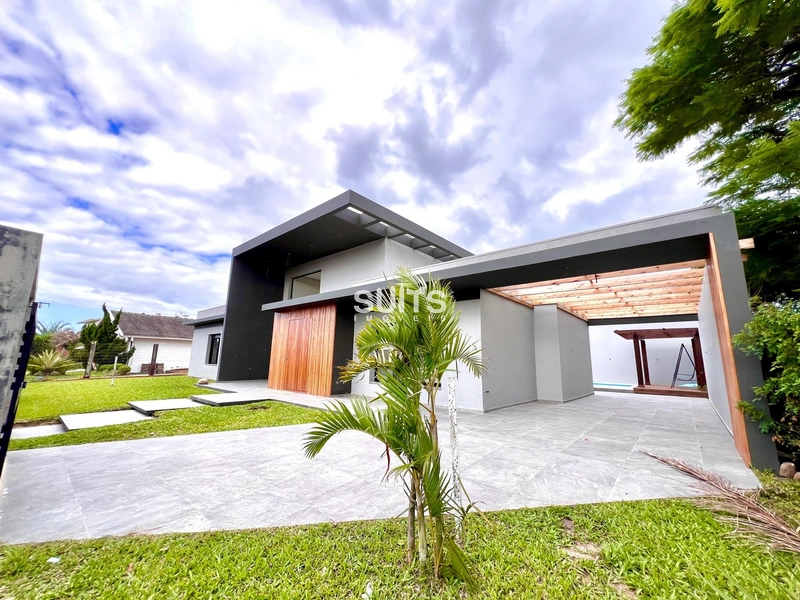 Incrível casa na praia de Atlântida em Xangri-Lá: 2ª foto da galeria de imagens do imóvel