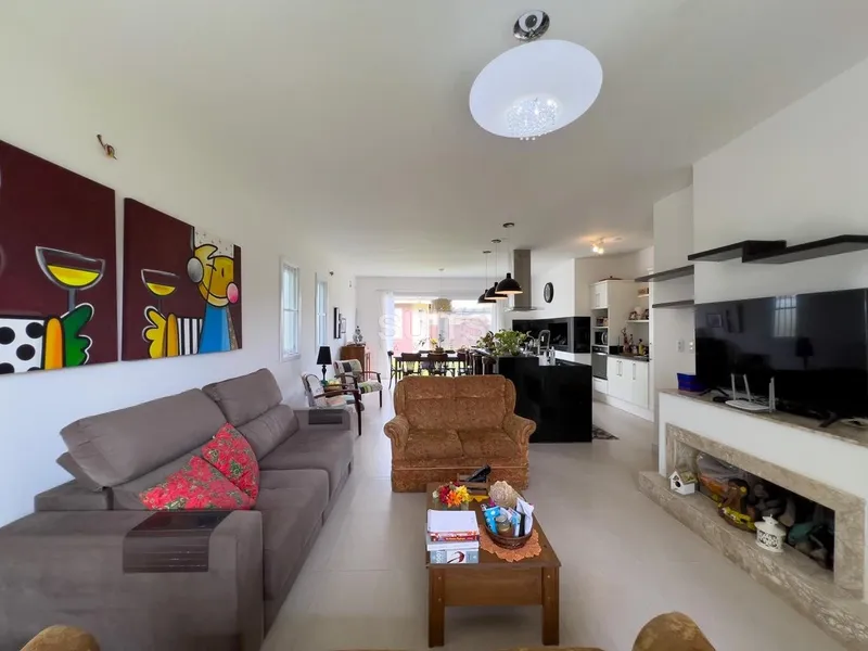 Casa com amplo pátio na praia do Arpoador: 4ª foto da galeria de imagens do imóvel