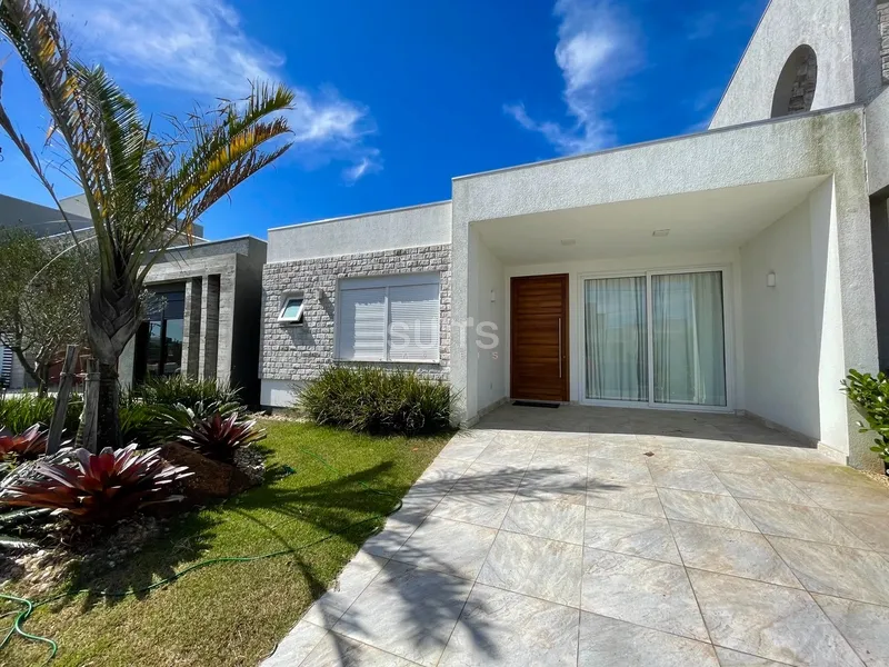 Linda casa no Condomínio Las Palmas: 2ª foto da galeria de imagens do imóvel