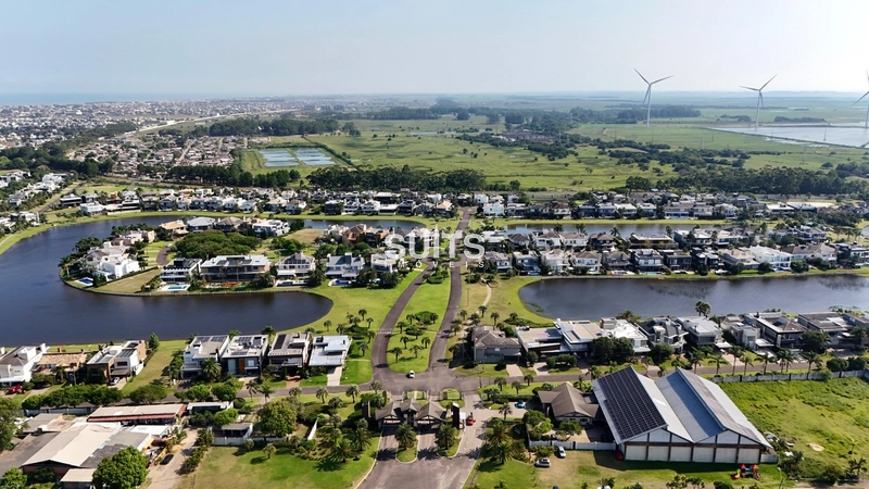 Mansão com 02 terrenos na beira do lago no cond. Bosques de Atlântida: 7ª foto da galeria de imagens do imóvel