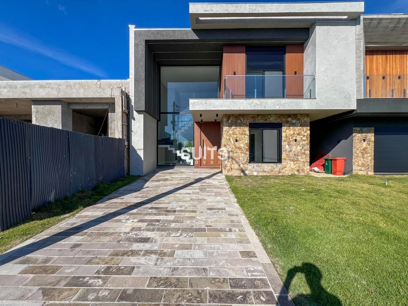 Excelente sobrado frente norte à venda no condomínio Sunset: 1ª foto da galeria de imagens do imóvel