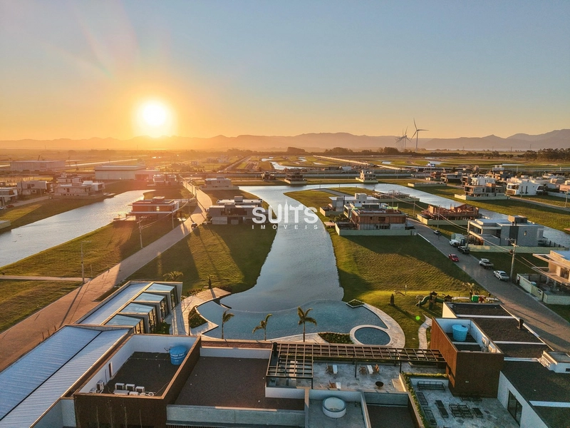 Excelente Sobrado em construção á venda no condomínio Amare: 2ª foto da galeria de imagens do imóvel