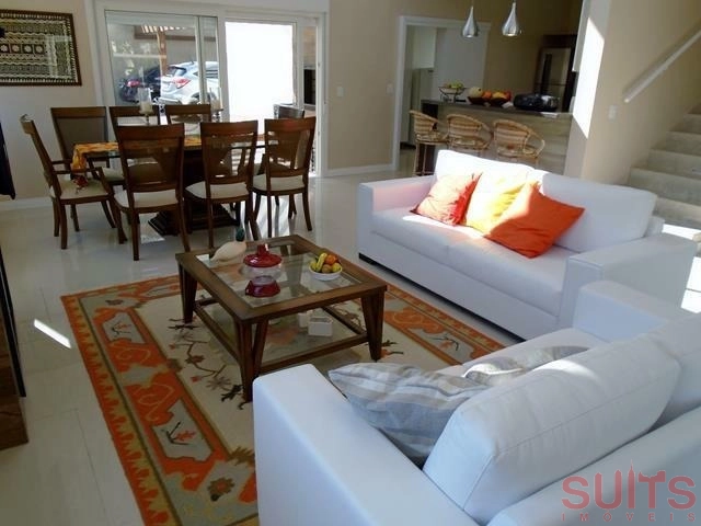 Sobrado em excelente localização próximo ao mar na praia de Atlântida: 10ª foto da galeria de imagens do imóvel