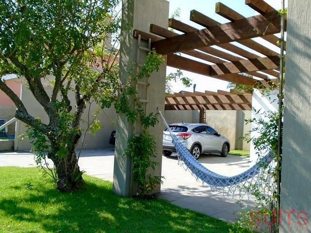 Sobrado em excelente localização próximo ao mar na praia de Atlântida: 4ª foto da galeria de imagens do imóvel