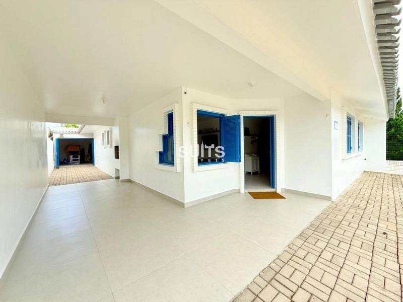 Excelente casa à venda na praia da Noiva do Mar em Xangri-lá: 3ª foto da galeria de imagens do imóvel