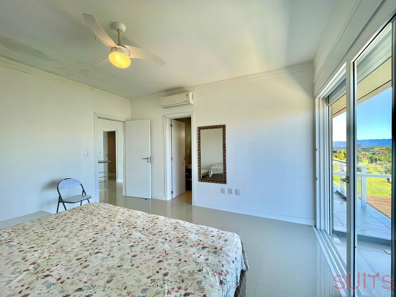 Excelente sobrado beira lago no condomínio Riviera: 37ª foto da galeria de imagens do imóvel