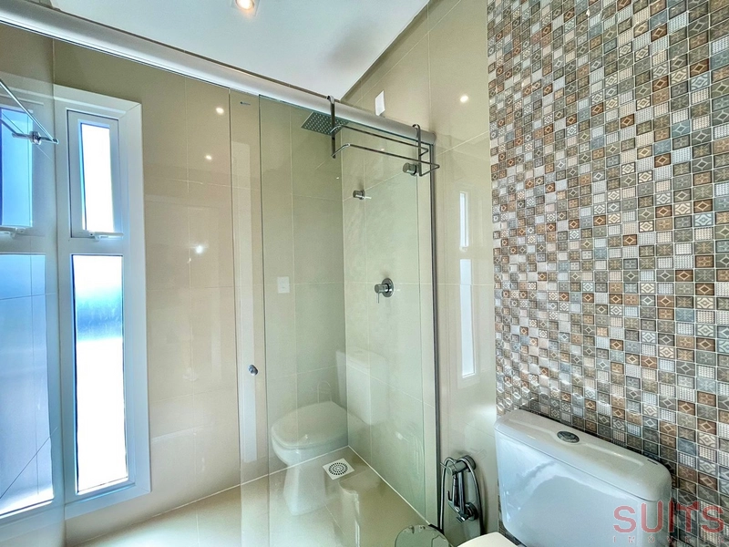 Excelente sobrado beira lago no condomínio Riviera: 35ª foto da galeria de imagens do imóvel