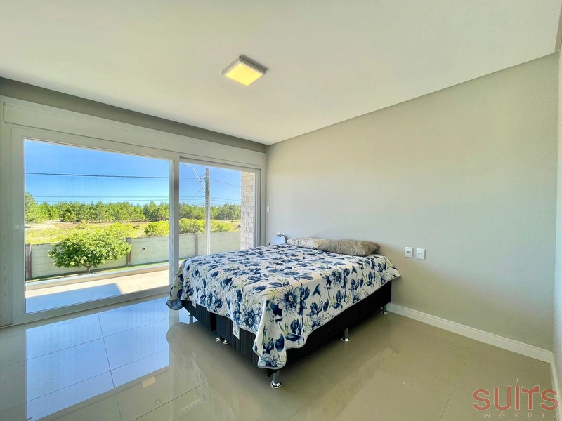 Excelente sobrado beira lago no condomínio Riviera: 31ª foto da galeria de imagens do imóvel