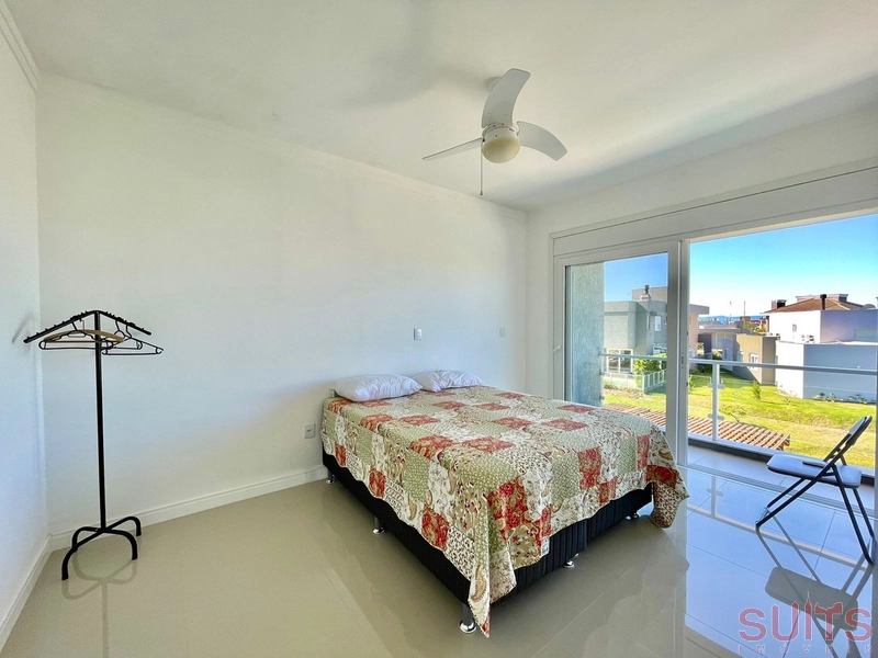 Excelente sobrado beira lago no condomínio Riviera: 36ª foto da galeria de imagens do imóvel