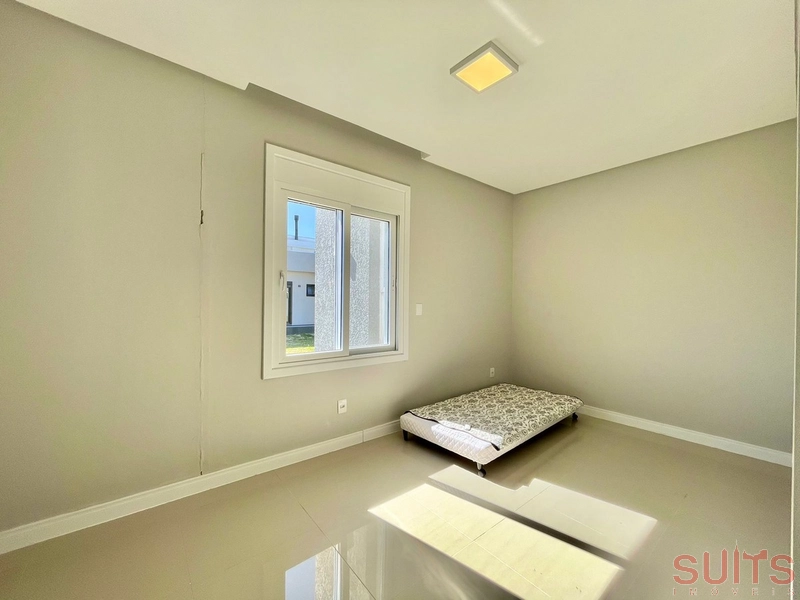 Excelente sobrado beira lago no condomínio Riviera: 22ª foto da galeria de imagens do imóvel