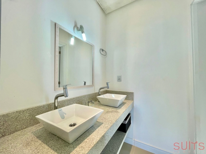 Excelente sobrado beira lago no condomínio Riviera: 34ª foto da galeria de imagens do imóvel