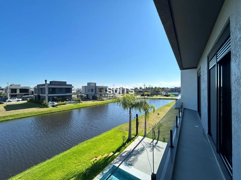 Excelente sobrado beira lago à venda no condomínio Sunset em Xangri-lá: 13ª foto da galeria de imagens do imóvel