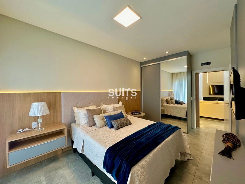 Mansão beira lago de alto padrão no condomínio Enseada: 23ª foto da galeria de imagens do imóvel