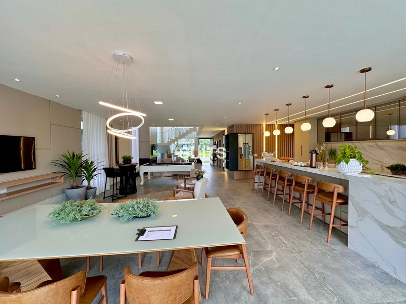 Mansão beira lago de alto padrão no condomínio Enseada: 18ª foto da galeria de imagens do imóvel