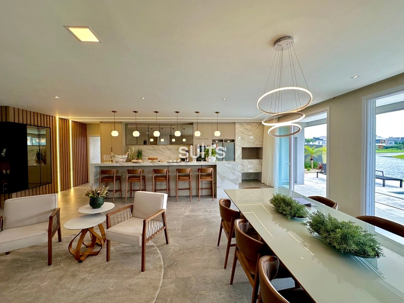 Mansão beira lago de alto padrão no condomínio Enseada: 15ª foto da galeria de imagens do imóvel