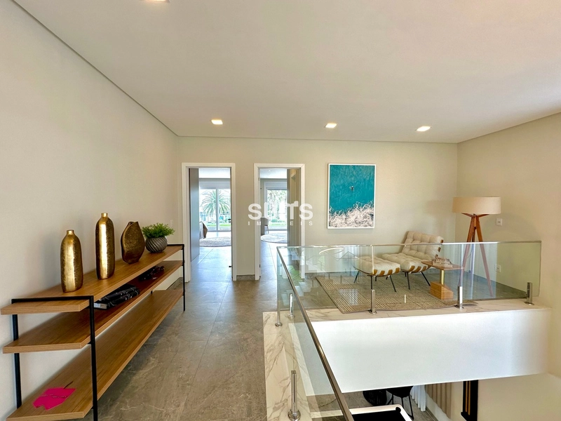 Mansão beira lago de alto padrão no condomínio Enseada: 27ª foto da galeria de imagens do imóvel