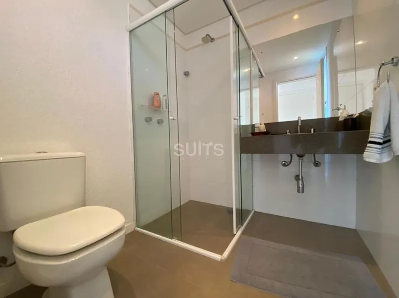 Lindo sobrado com uma bela vista para o lago no Condomínio Las Palmas: 11ª foto da galeria de imagens do imóvel