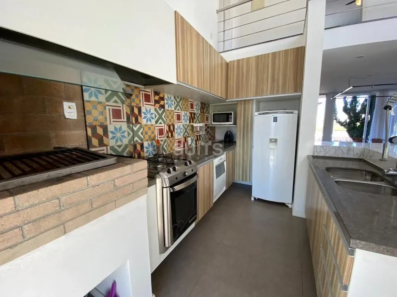 Lindo sobrado com uma bela vista para o lago no Condomínio Las Palmas: 8ª foto da galeria de imagens do imóvel