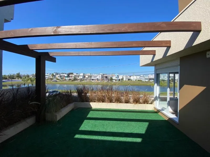 Lindo sobrado com uma bela vista para o lago no Condomínio Las Palmas: 17ª foto da galeria de imagens do imóvel