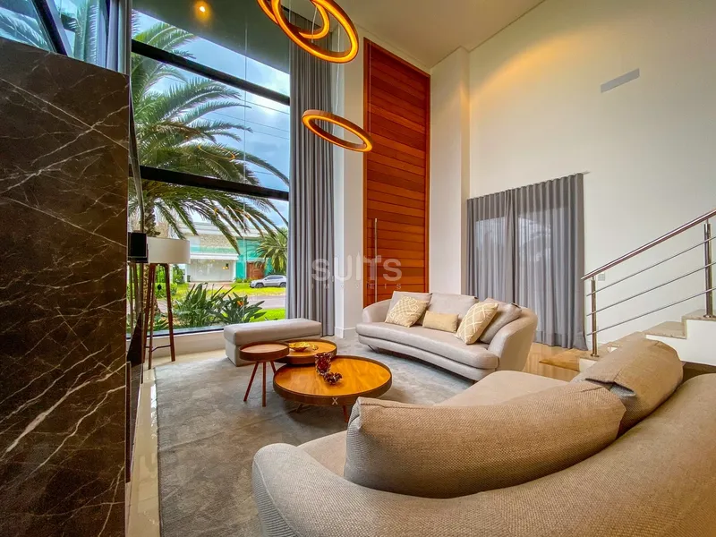 Incrível sobrado mobiliado e decorado à venda no condomínio Enseada: 8ª foto da galeria de imagens do imóvel