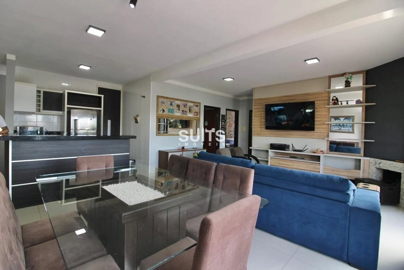 Ótima casa à venda no Centro de Xangri-Lá: 2ª foto da galeria de imagens do imóvel