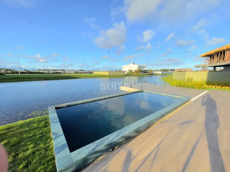 Belíssimo sobrado beira lago no condomínio Sense: 11ª foto da galeria de imagens do imóvel