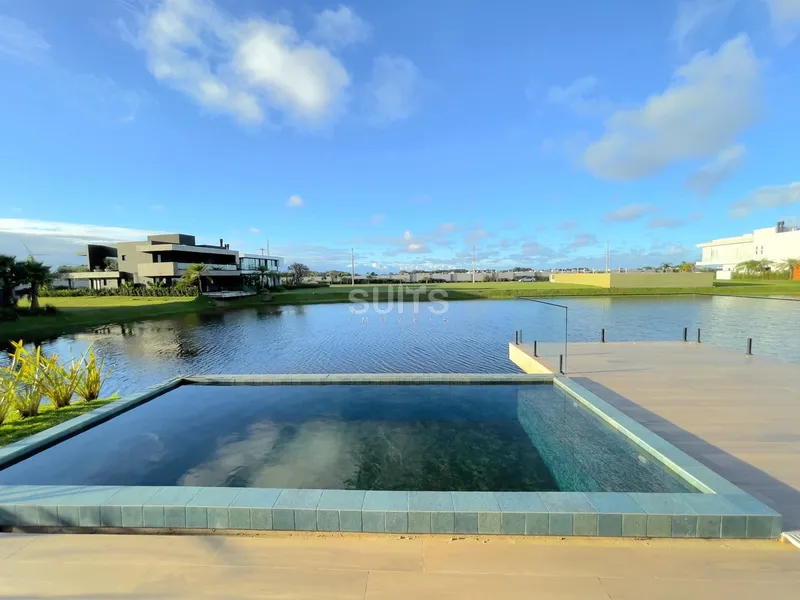 Belíssimo sobrado beira lago no condomínio Sense: 10ª foto da galeria de imagens do imóvel