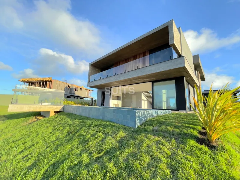 Belíssimo sobrado beira lago no condomínio Sense: 13ª foto da galeria de imagens do imóvel