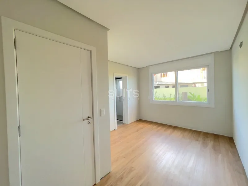 Belíssimo sobrado beira lago no condomínio Sense: 18ª foto da galeria de imagens do imóvel