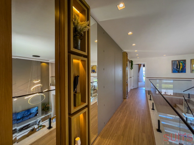 Mansão belíssima nas margens do lago no condomínio Enseada: 60ª foto da galeria de imagens do imóvel