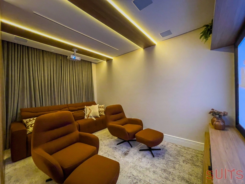 Mansão belíssima nas margens do lago no condomínio Enseada: 46ª foto da galeria de imagens do imóvel