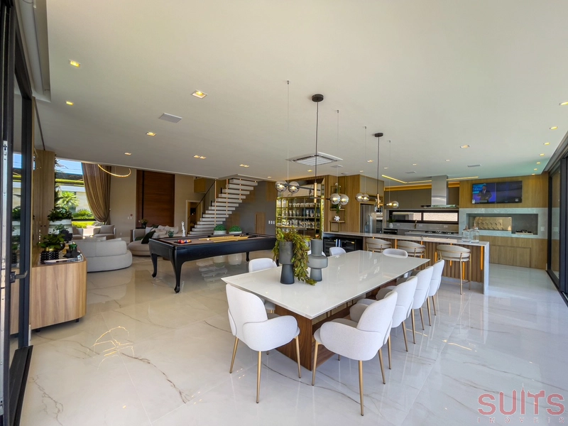 Mansão belíssima nas margens do lago no condomínio Enseada: 20ª foto da galeria de imagens do imóvel