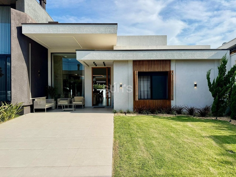 Belíssima casa à venda no Blue : 3ª foto da galeria de imagens do imóvel